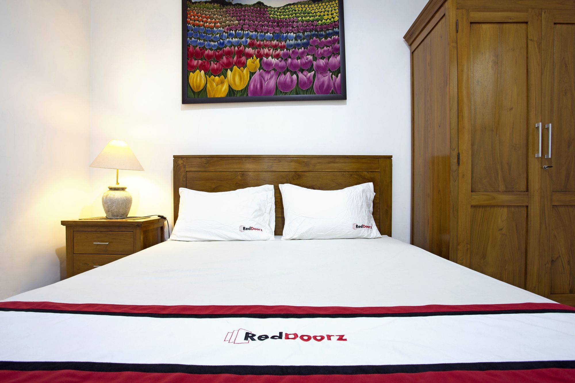 Reddoorz Near Adisucipto Airport Hotel Yogyakarta Exterior foto